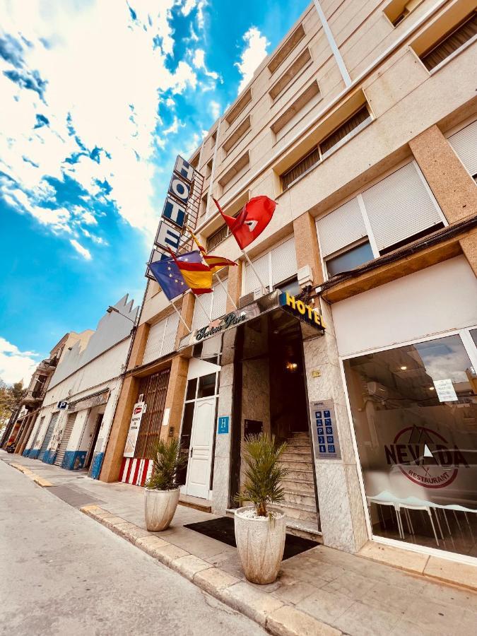 Hotel Tortosa Parc Exterior foto